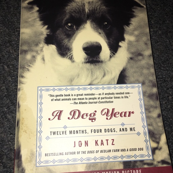 A dog year book - Picture 1 of 2